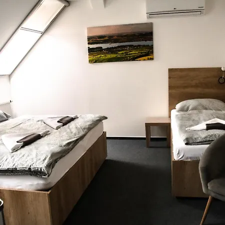 Kometa Penzion 3*