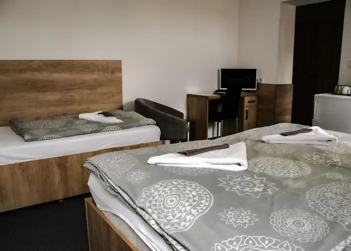 Kometa - Rodinny U Novomlynskych Jezer S Komfortem, Restauraci A Detskou Zonou بيت ضيافة 3*